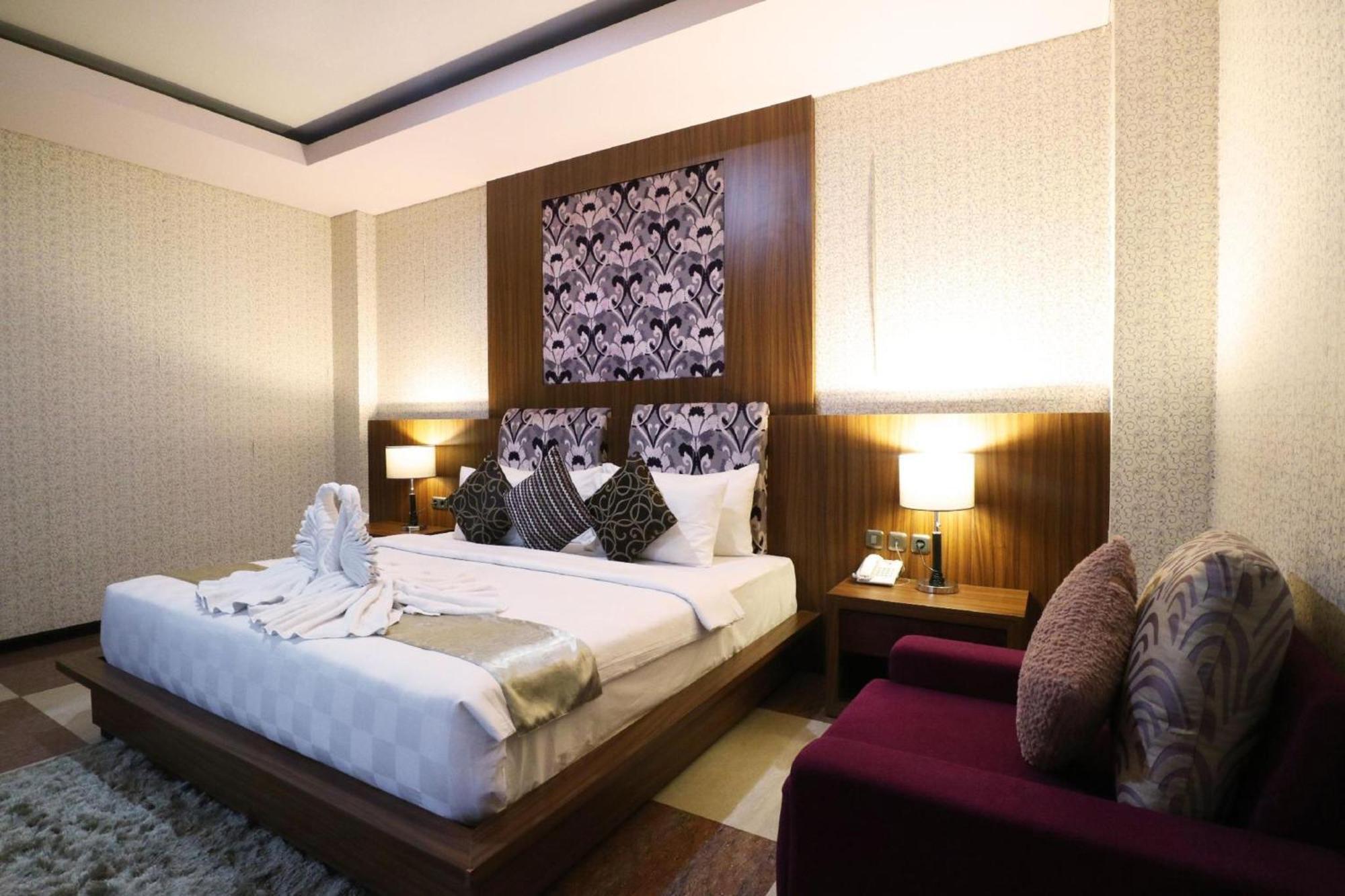 Collection O 499 Princess Keisha Hotel & Convention Center Denpasa Buitenkant foto